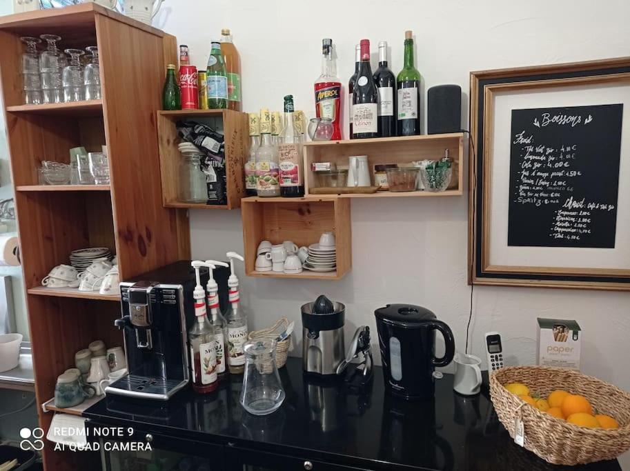 Chambre Atypique Dans Cafe Healthy Saint-Paul-de-Vence Ngoại thất bức ảnh
